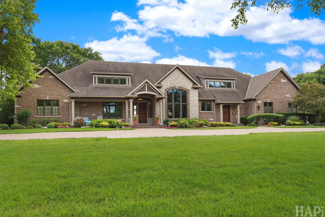 55 Otis Rd., Barrington Hills, IL 60010