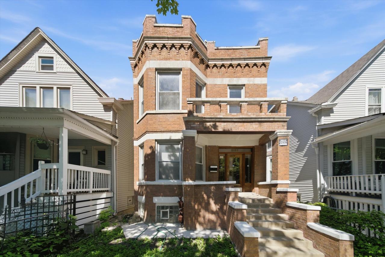2324 N Central Park Ave., Chicago, IL 60647