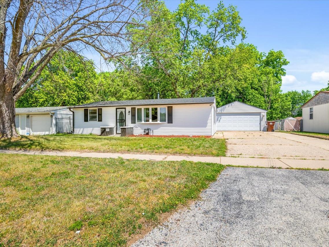 7423 Cadet Rd., Machesney Park, IL 61115