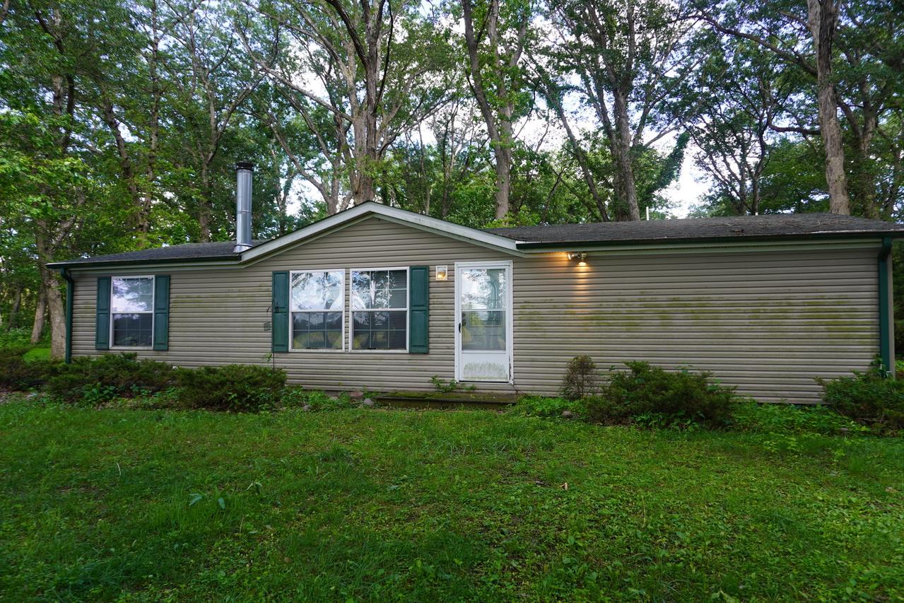 16405 E 3500n Rd., Momence, IL 60954