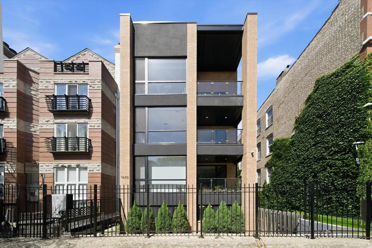 1450 N Bosworth Ave. #2, Chicago, IL 60622