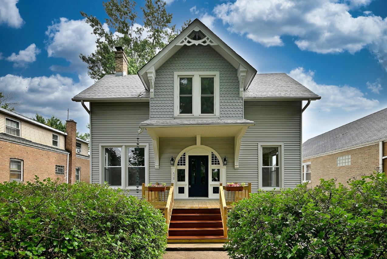 6424 Sinclair Ave., Berwyn, IL 60402