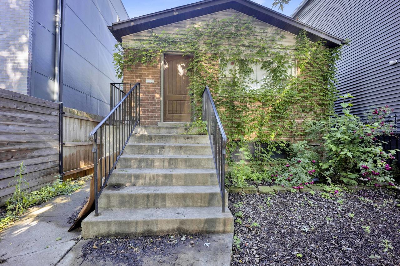 1746 N Albany Ave., Chicago, IL 60647