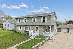 29 N Metropolitan Ave., Waukegan, IL 60085