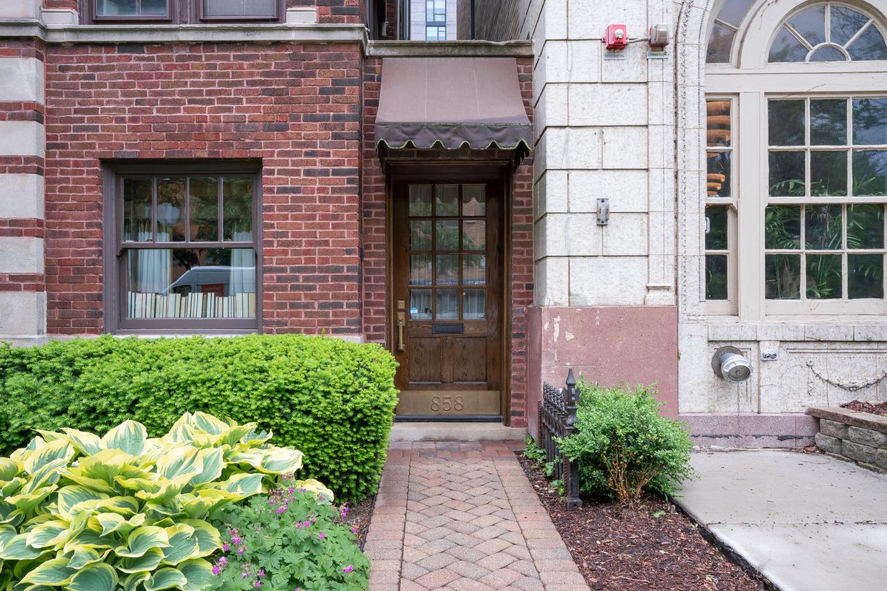 856 Hinman Ave. #G, Evanston, IL 60202
