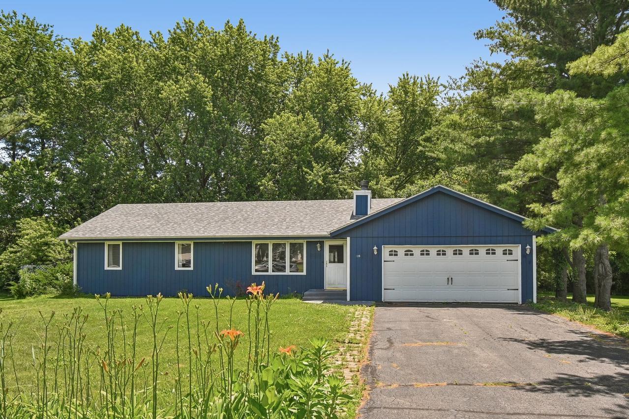 119 London Rd., Poplar Grove, IL 61065
