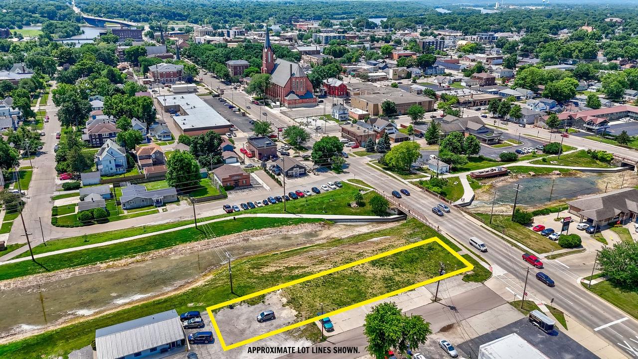 1230 Columbus St., Ottawa, IL 61350