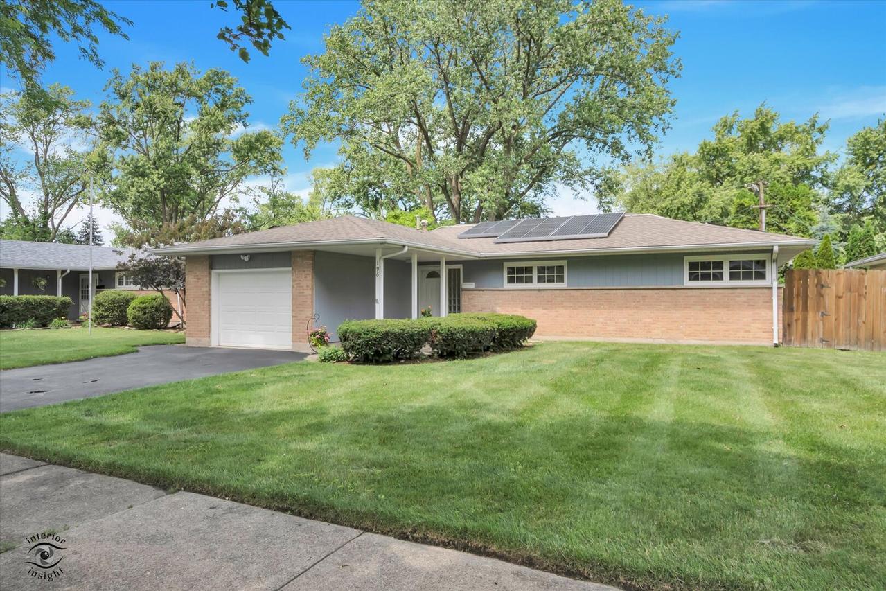 196 Westwood Dr., Park Forest, IL 60466