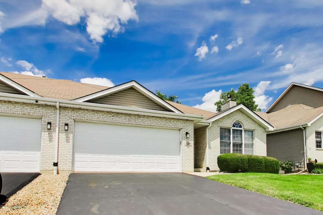 231 Hillcrest Ln., Steger, IL 60475