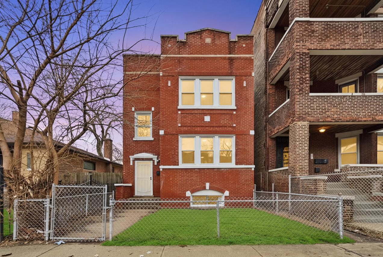 6623 S Vernon Ave., Chicago, IL 60637