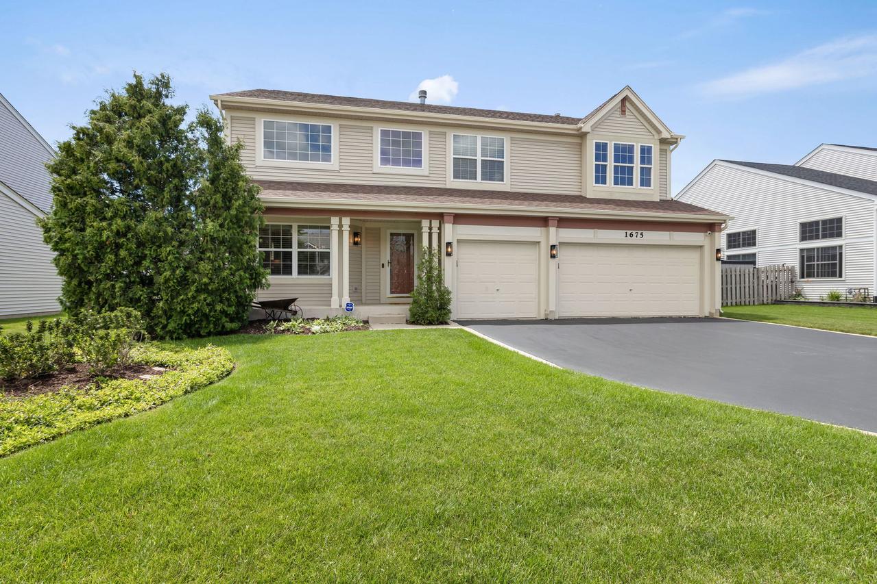 1675 Seaton Ln., Elgin, IL 60123