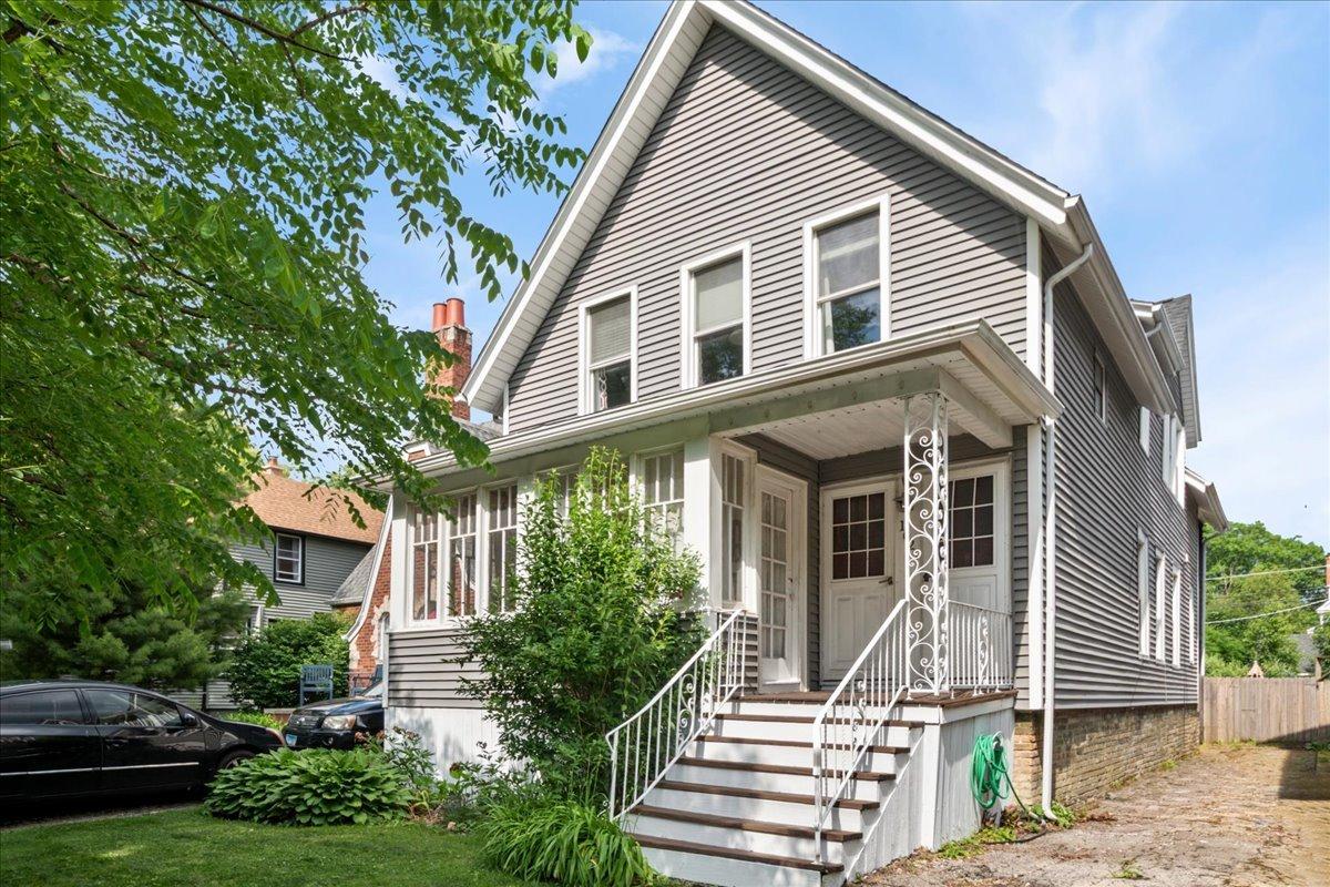 1621 Florence Ave., Evanston, IL 60201