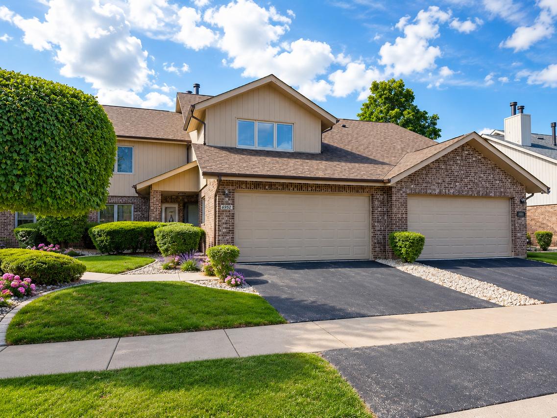8952 Silverdale Dr. #7B, Orland Park, IL 60462