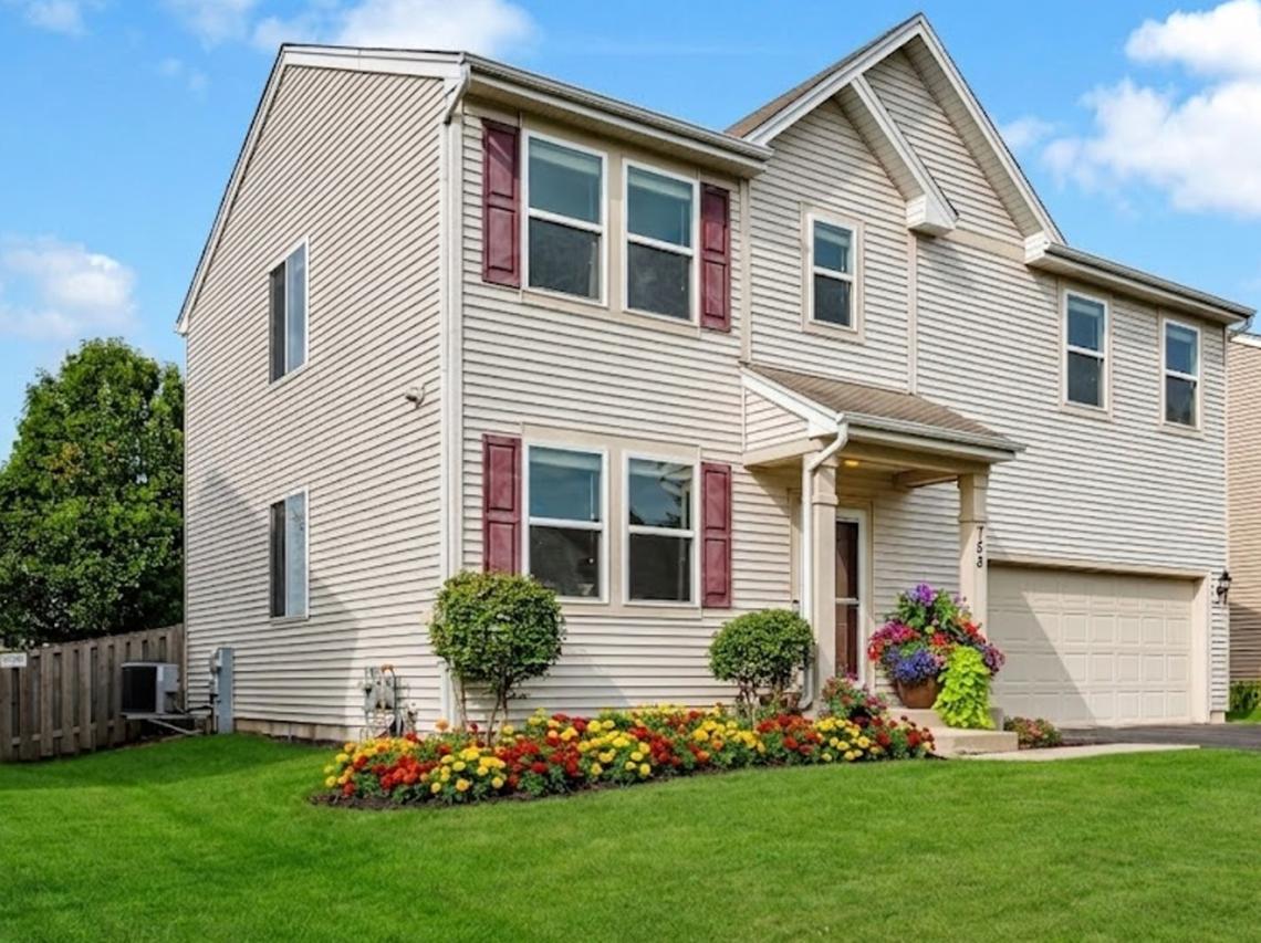 758 Dover St., Pingree Grove, IL 60140