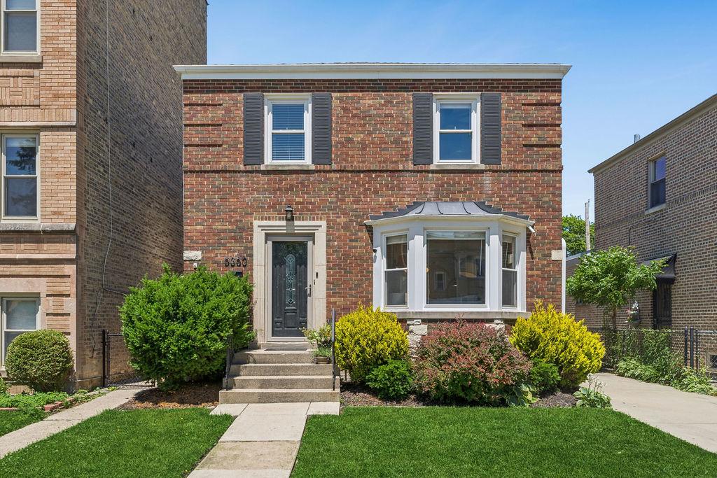 5350 W Sunnyside Ave., Chicago, IL 60630