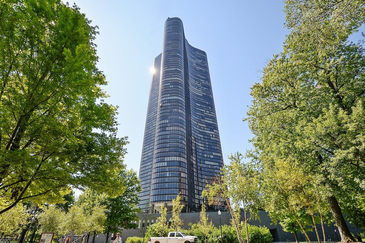 505 N Lake Shore Dr. #1812, Chicago, IL 60611