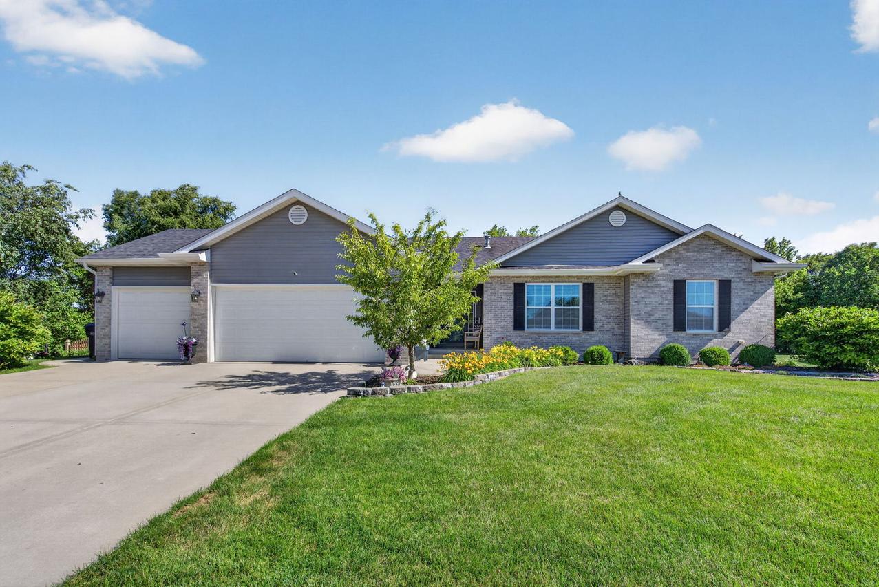 800 E Short Dr., Coal City, IL 60416