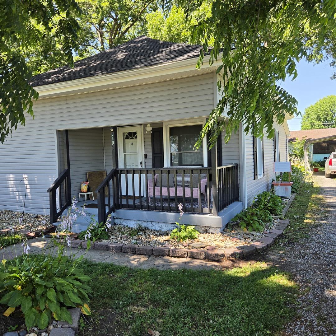 903 S Walnut St., Sesser, IL 62884