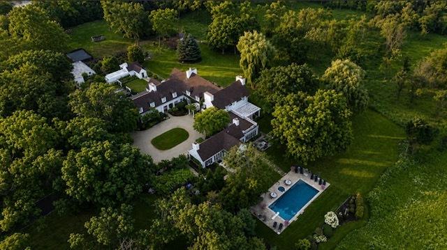 25185 Shagbark Rd., Mettawa, IL 60045