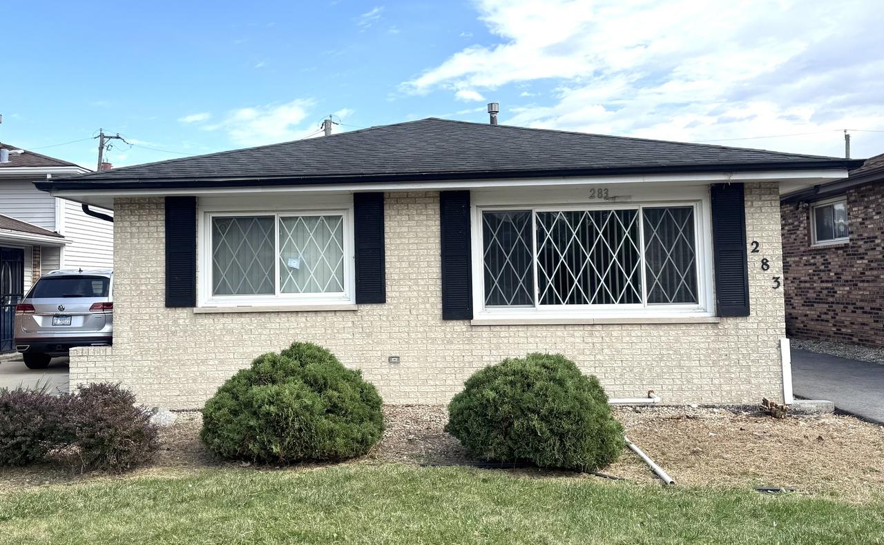 283 Luella Ave., Calumet City, IL 60409