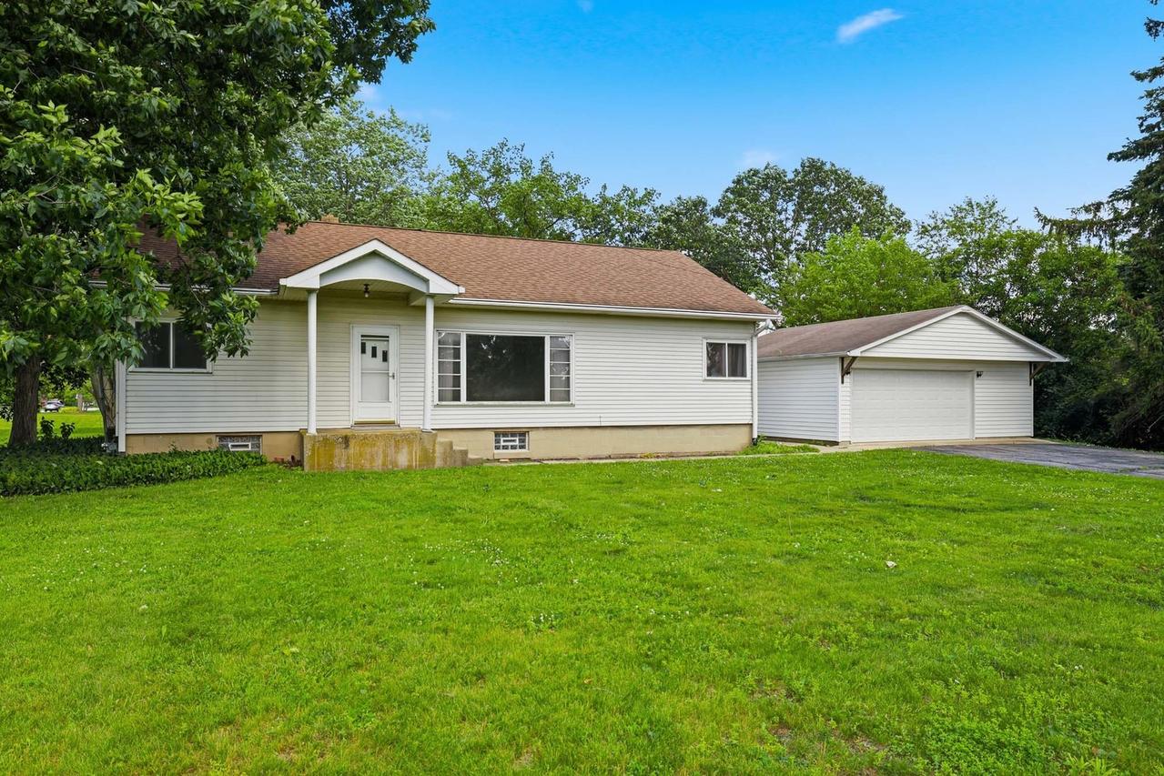 3S103 S Raddant Rd., Batavia, IL 60510