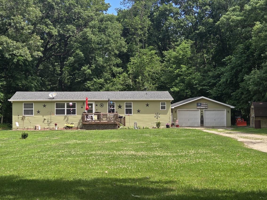 2457 N 41st Rd., Sheridan, IL 60551