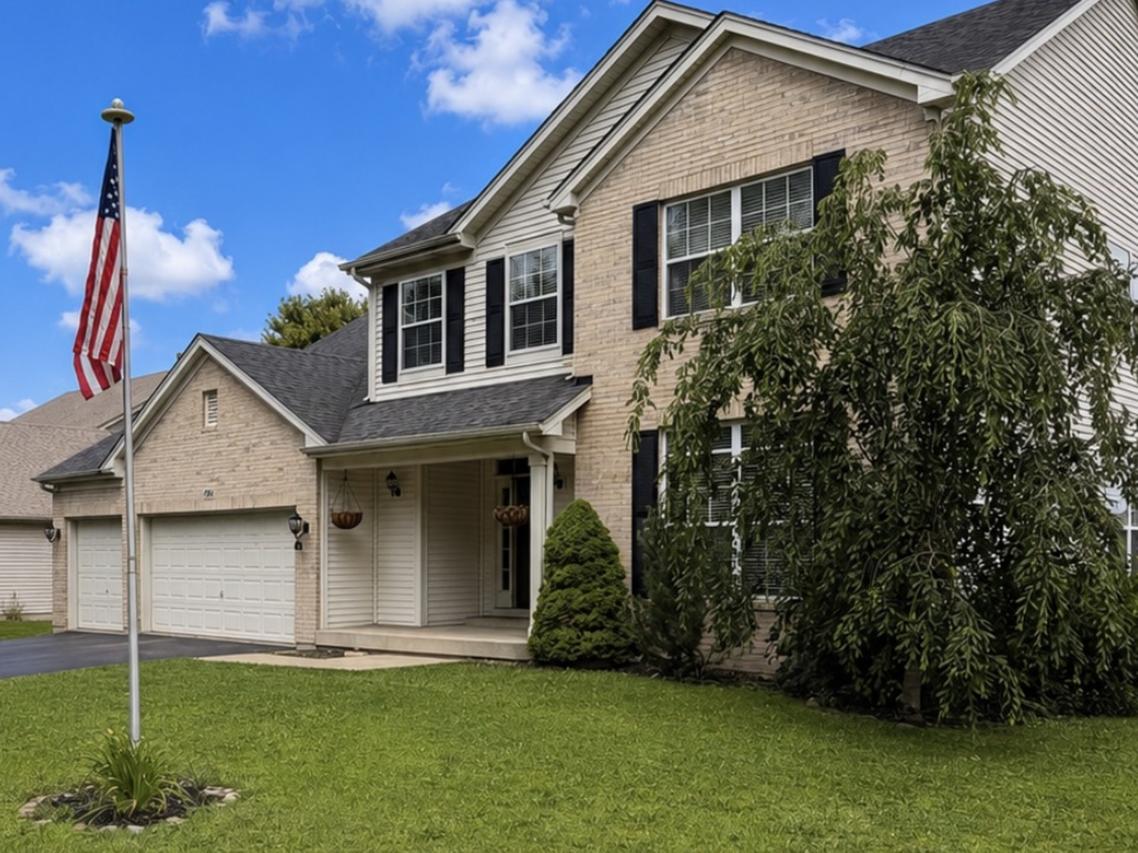 104 Northfield Dr., Minooka, IL 60447