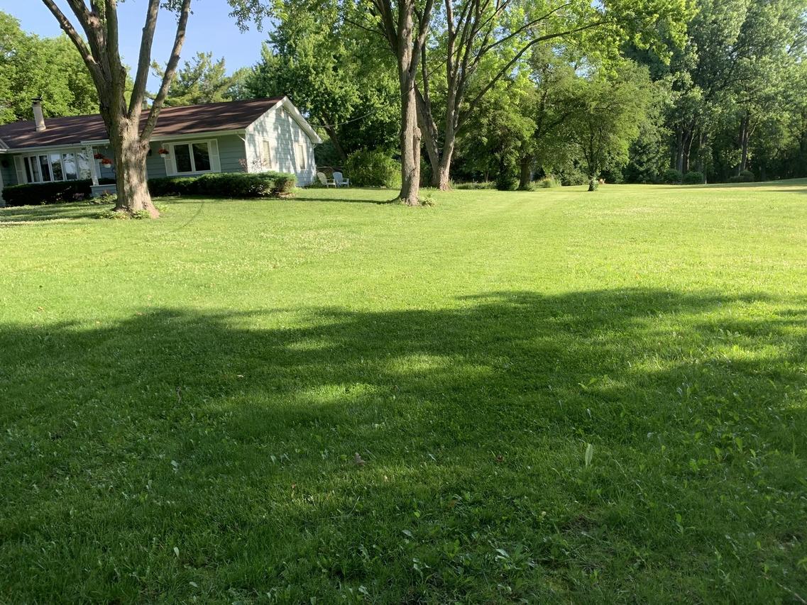 2006 Old Peterson Rd., Libertyville, IL 60048