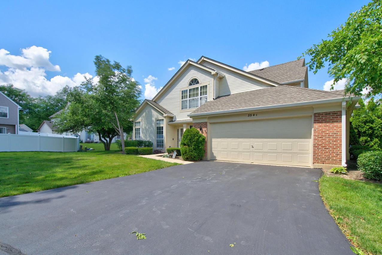 354 Ashford Cir. #1, Bartlett, IL 60103