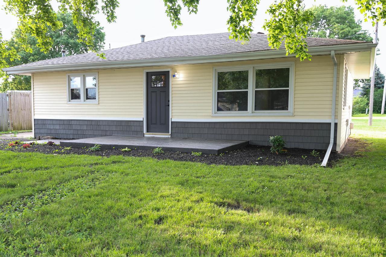 510 W Austin St., Tolono, IL 61880