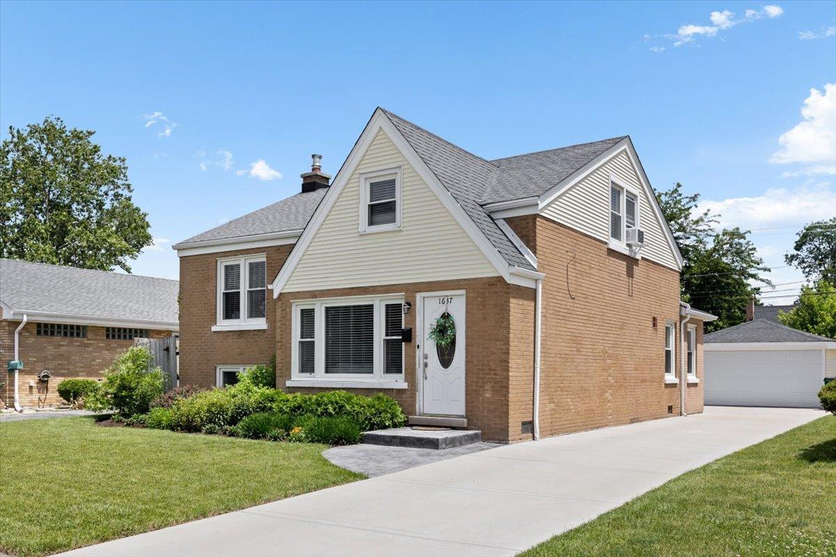 1637 Norfolk Ave., Westchester, IL 60154