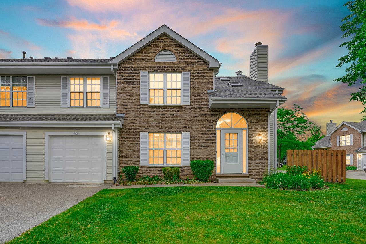 265 Yorkshire Ct., Gurnee, IL 60031