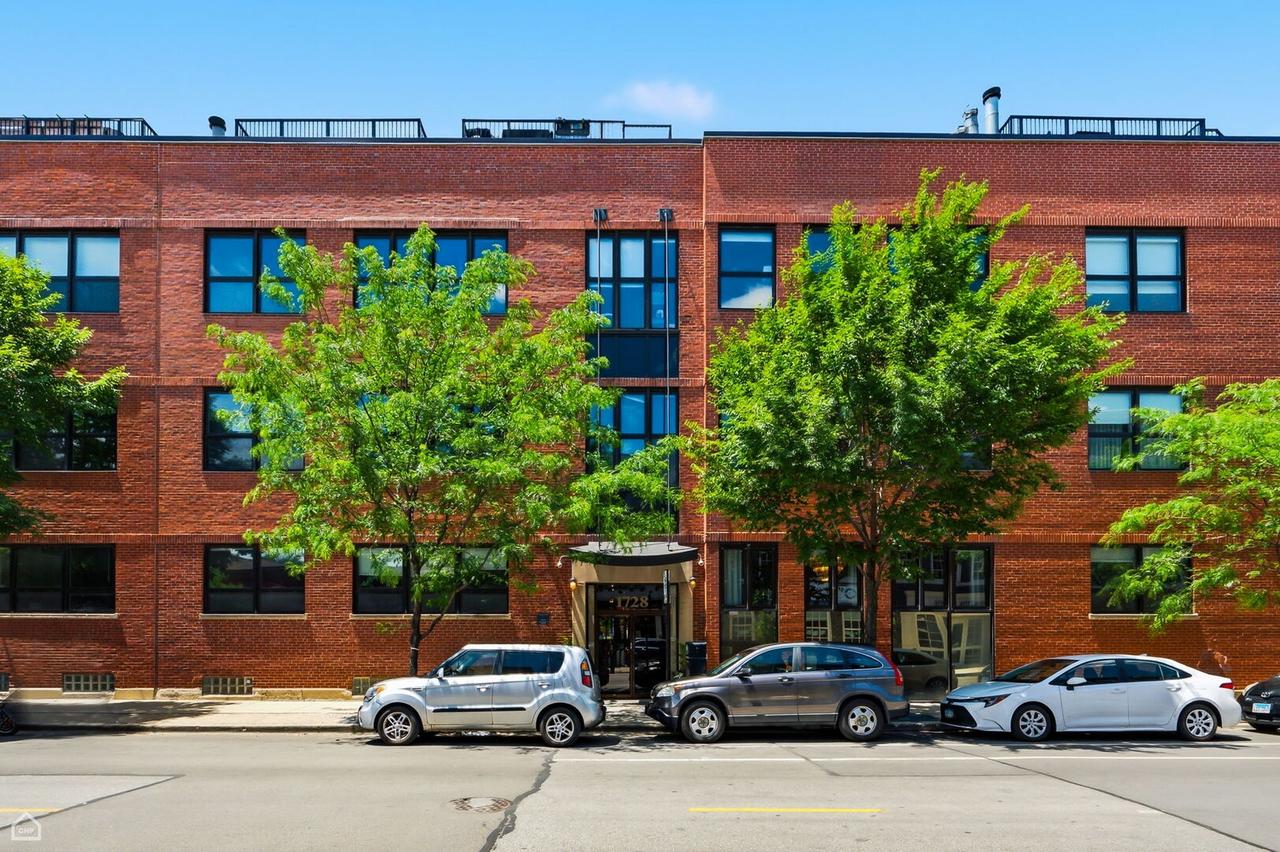 1728 N Damen Ave. #309, Chicago, IL 60647