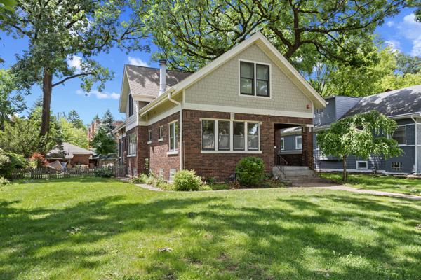 22 Keystone Ave., River Forest, IL 60305