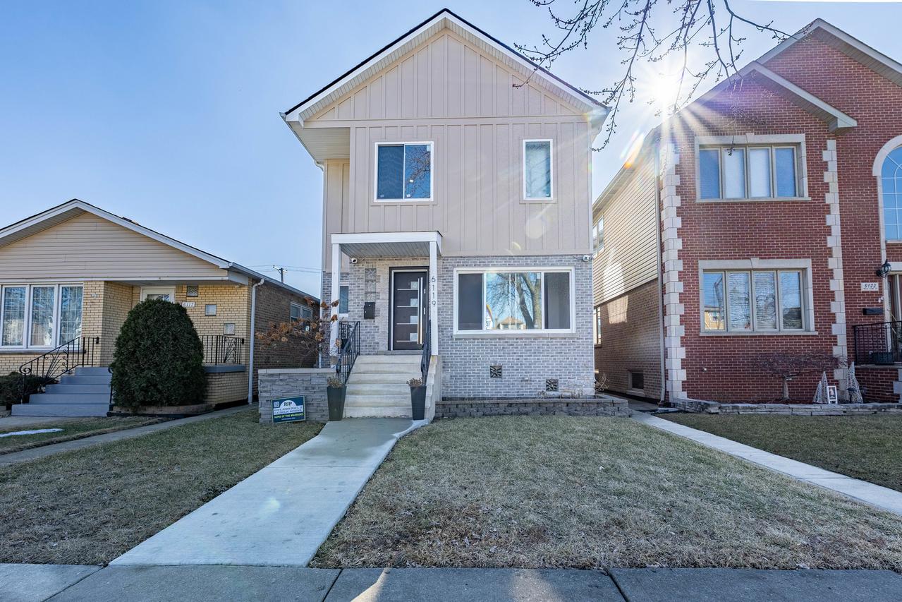 6119 W 55th St., Chicago, IL 60638