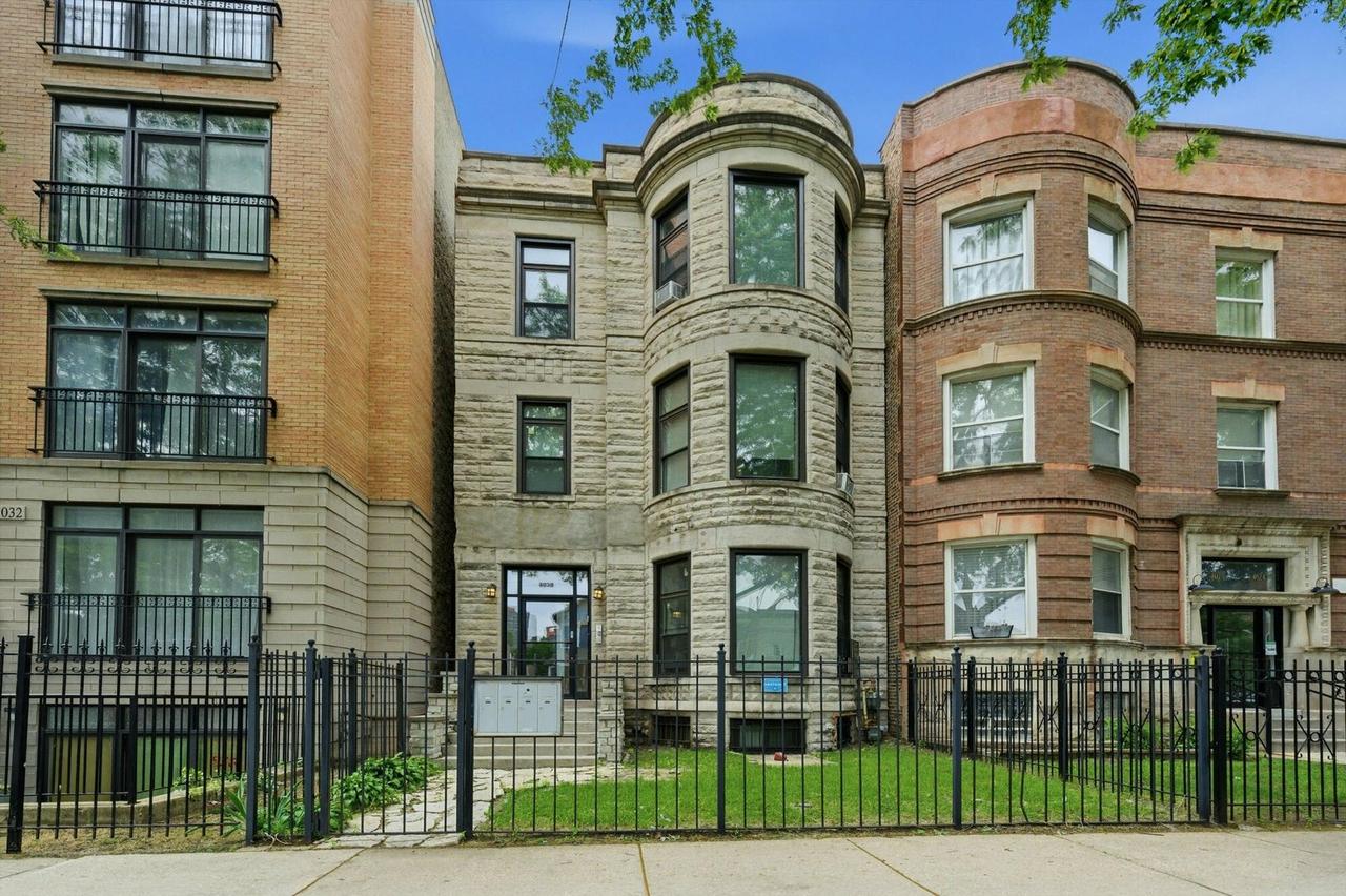 4030 S Indiana Ave., Chicago, IL 60653