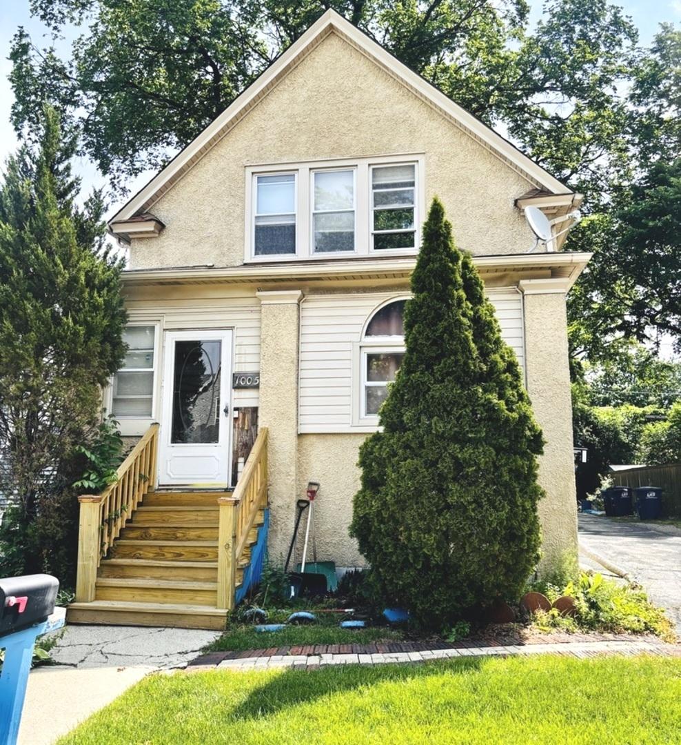 1005 N 5th Ave., Maywood, IL 60153