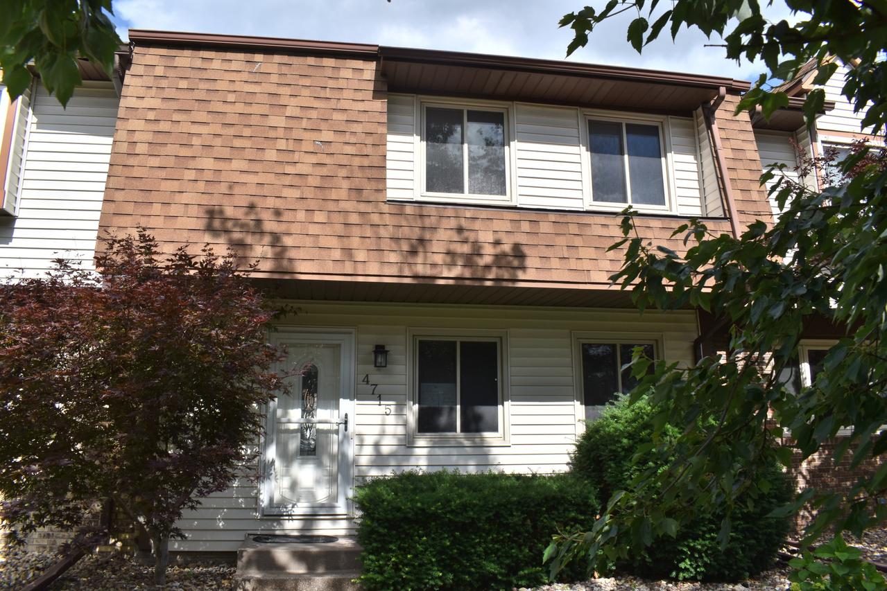 4715 11th St. #9, East Moline, IL 61244