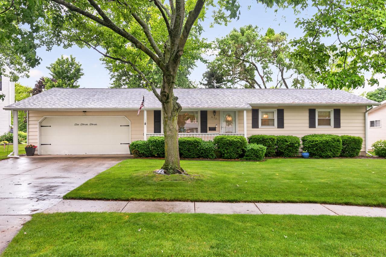 633 Emmert Dr., Sycamore, IL 60178