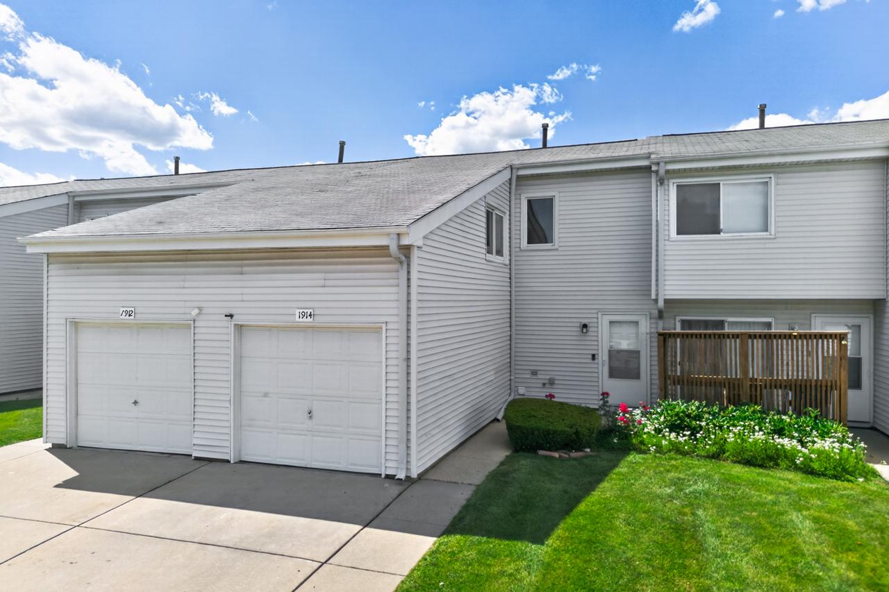 1914 N Alpine Dr., Glendale Heights, IL 60139