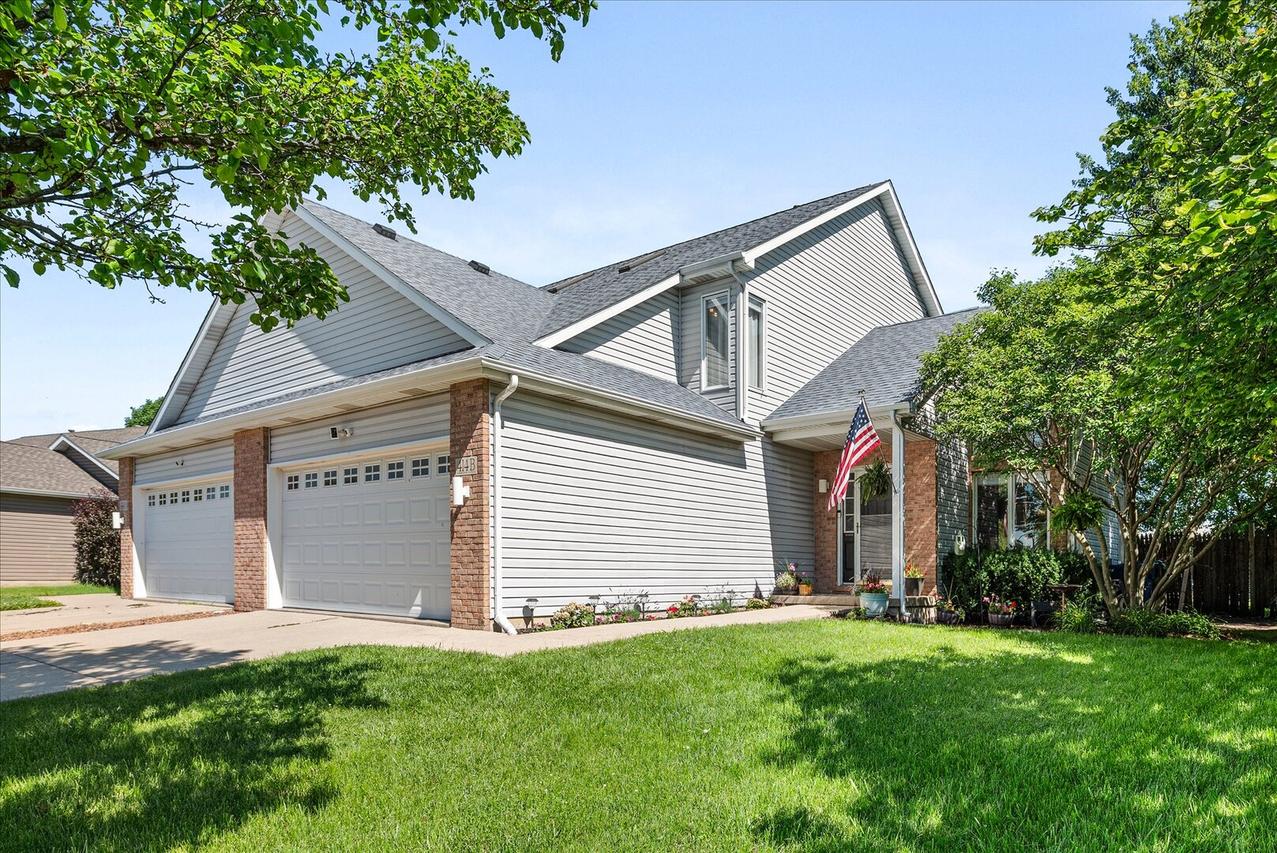 414 Flanagan Cir. #B, Minooka, IL 60447