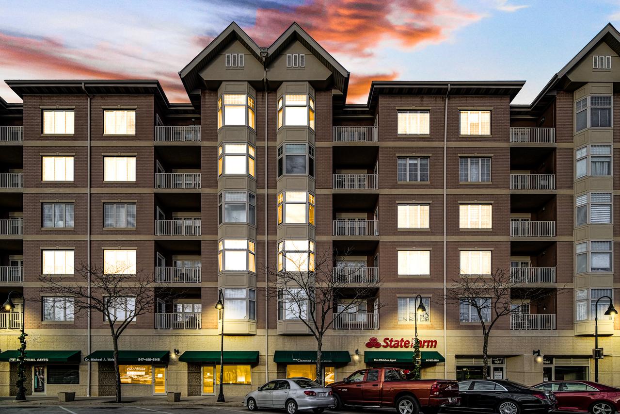 9670 Franklin Ave. #602, Franklin Park, IL 60131
