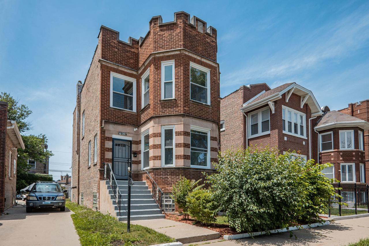 7952 S Elizabeth St., Chicago, IL 60620
