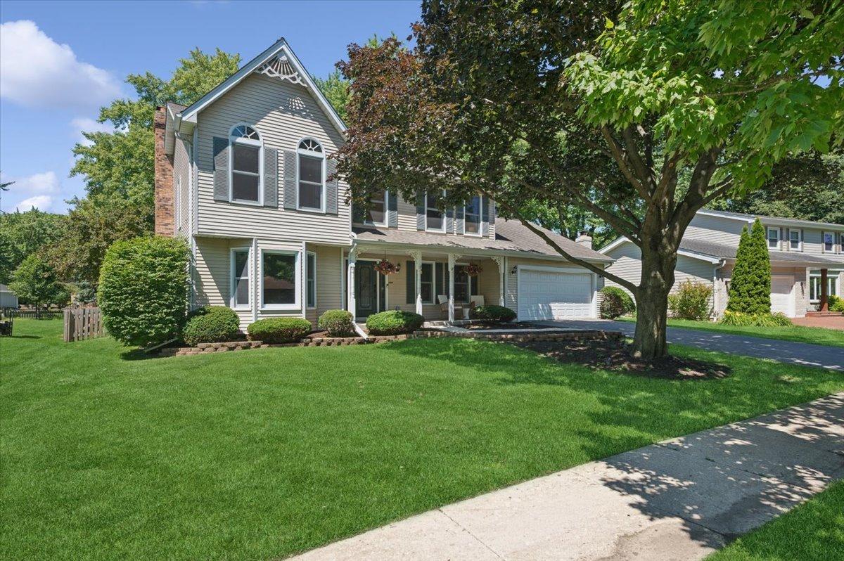 925 Manchester St., Naperville, IL 60563