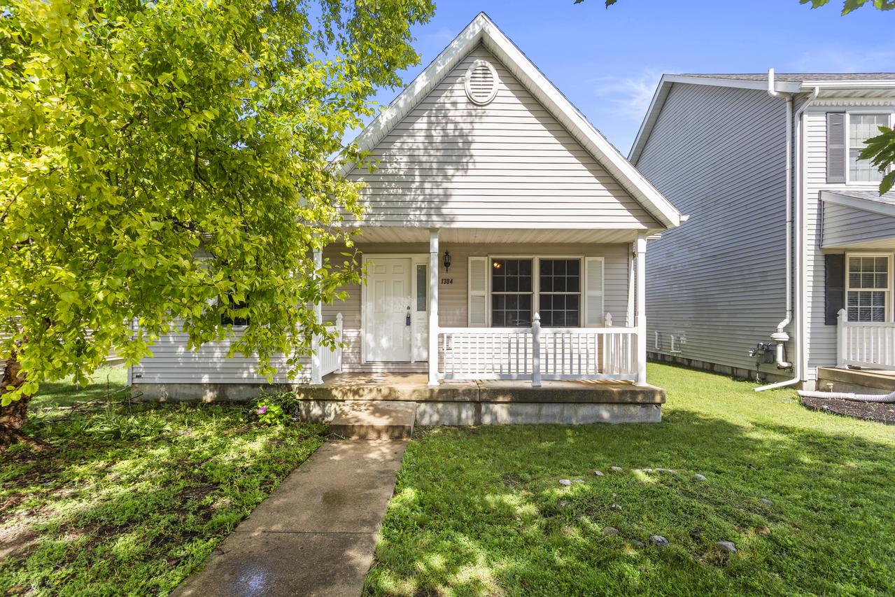 1304 S Abercorn, Urbana, IL 61802