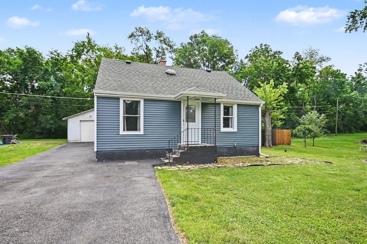 1100 Deephaven Dr., Joliet, IL 60432