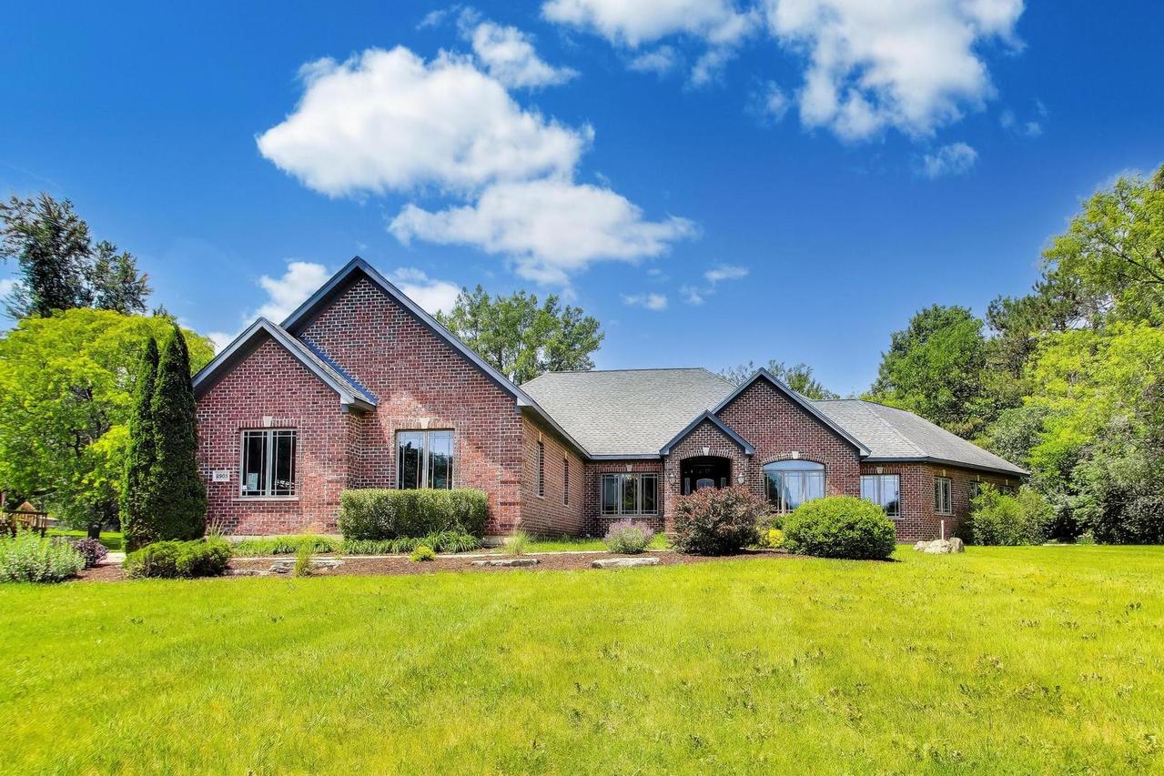 11905 Kingston Pl., Algonquin, IL 60102