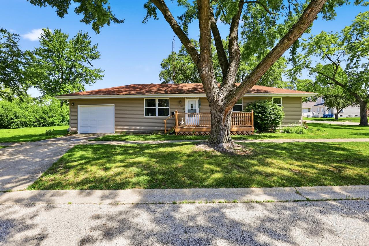 2205 W Hickory St., Kankakee, IL 60901