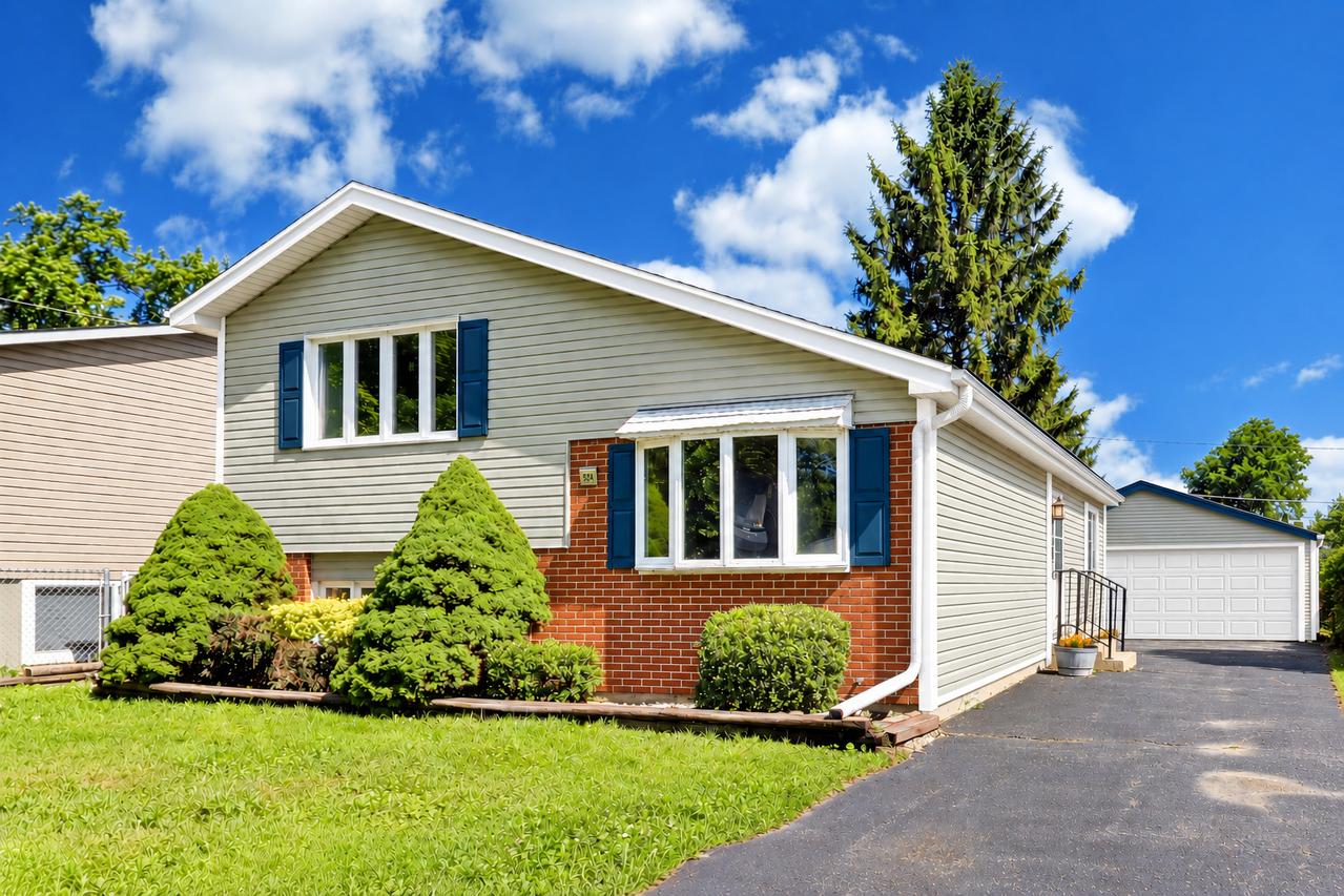524 Redwing Dr., Round Lake Beach, IL 60073