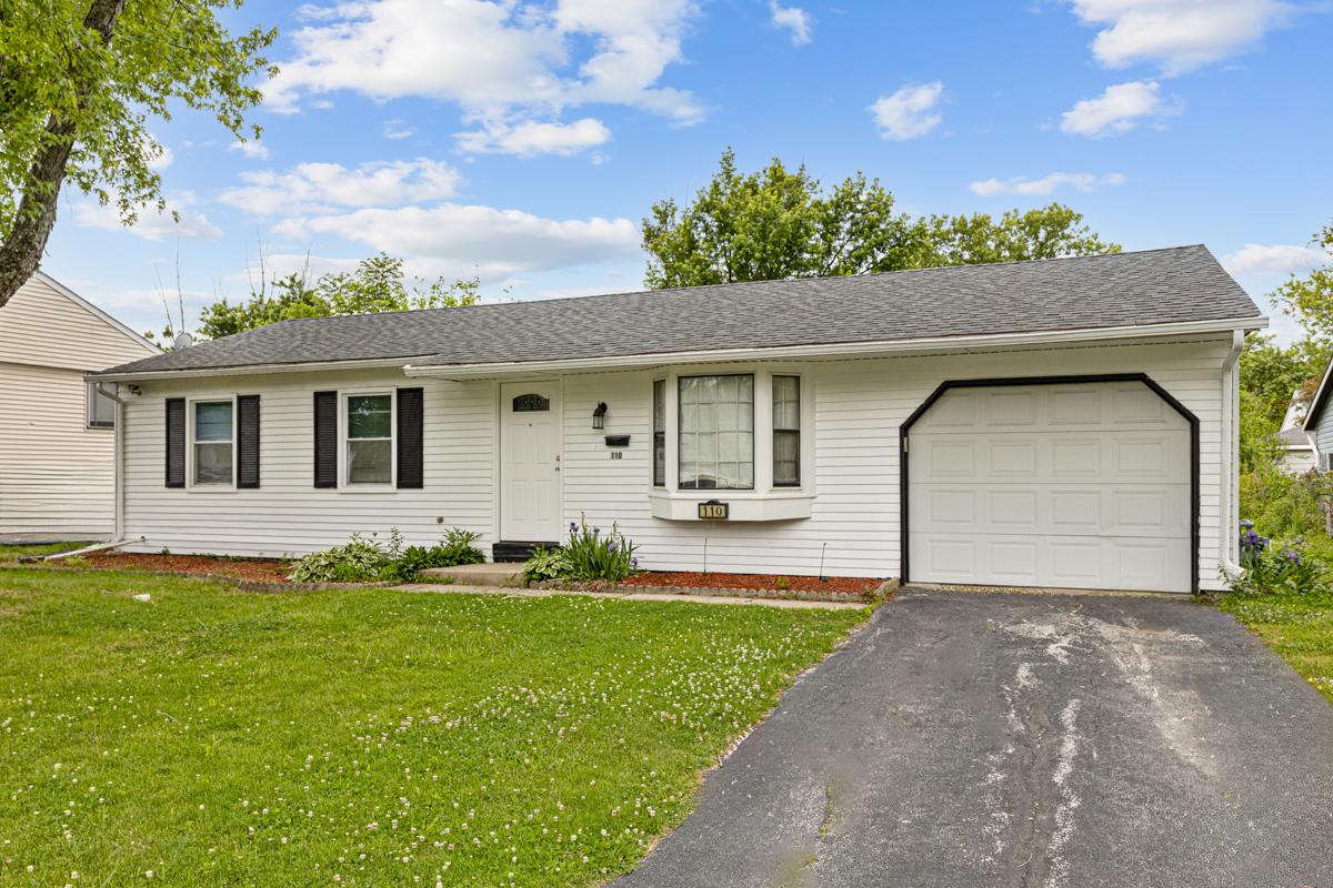 110 N Oak Ln., Glenwood, IL 60425